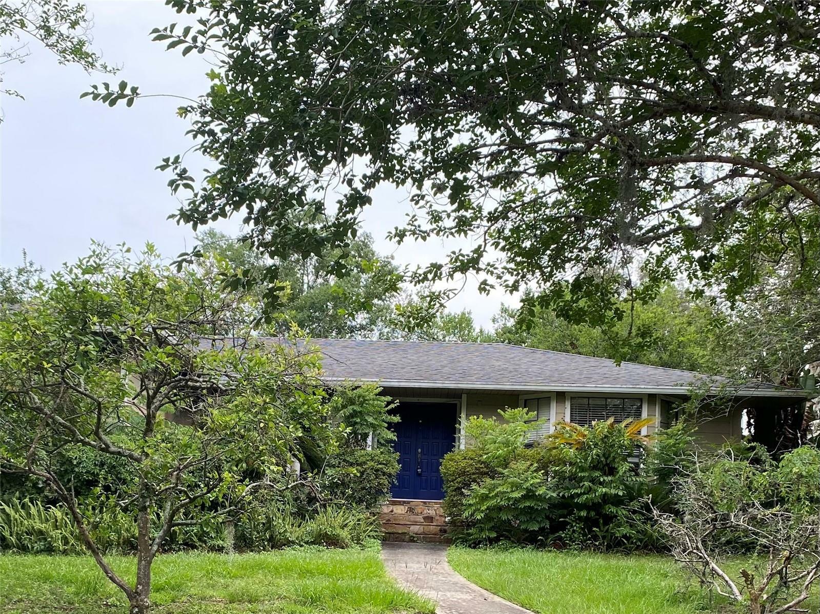 Property Photo: 201 Lyndhurst Court FL 32779