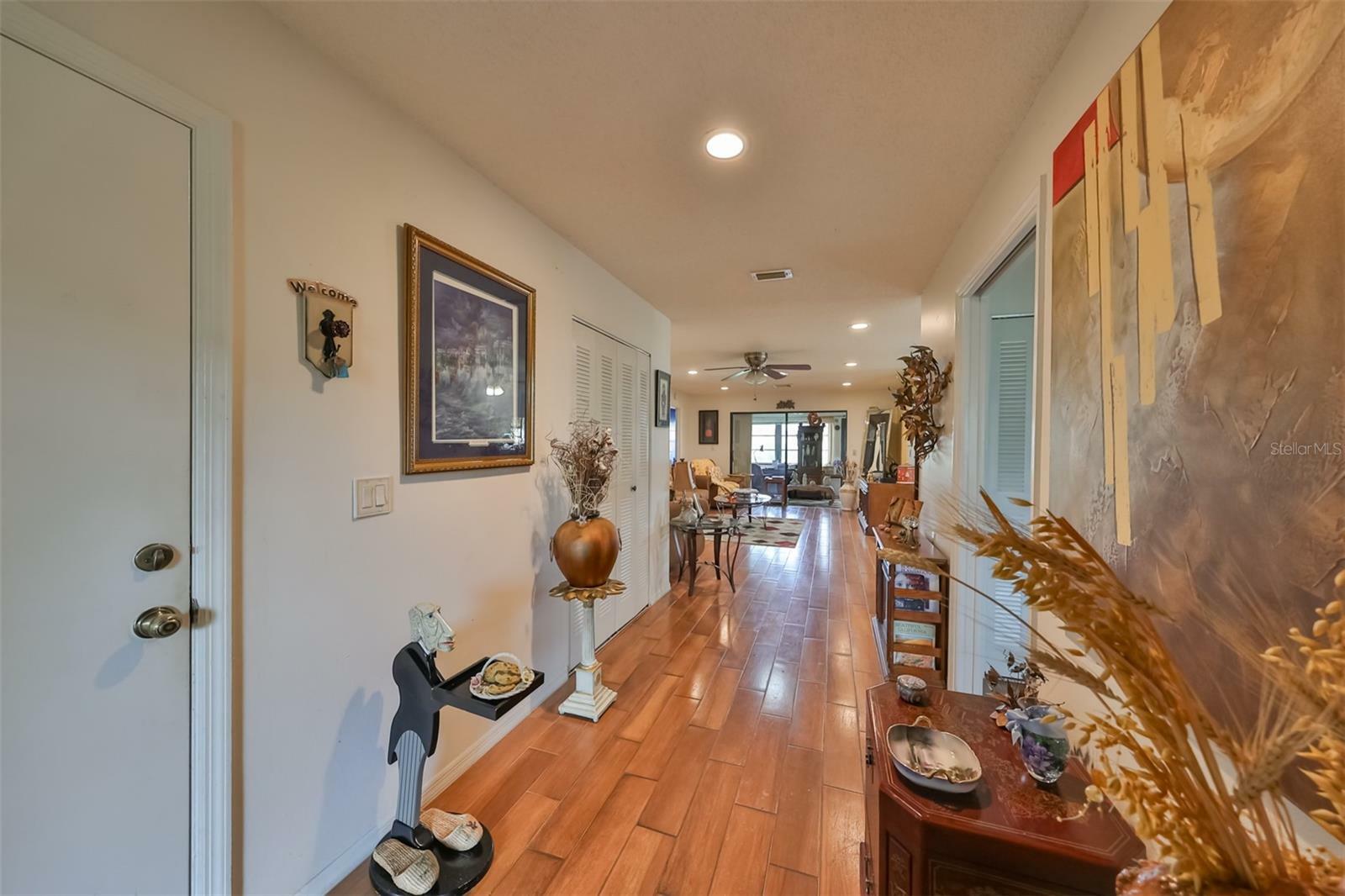 Property Photo: 1417 Langley Drive FL 33573
