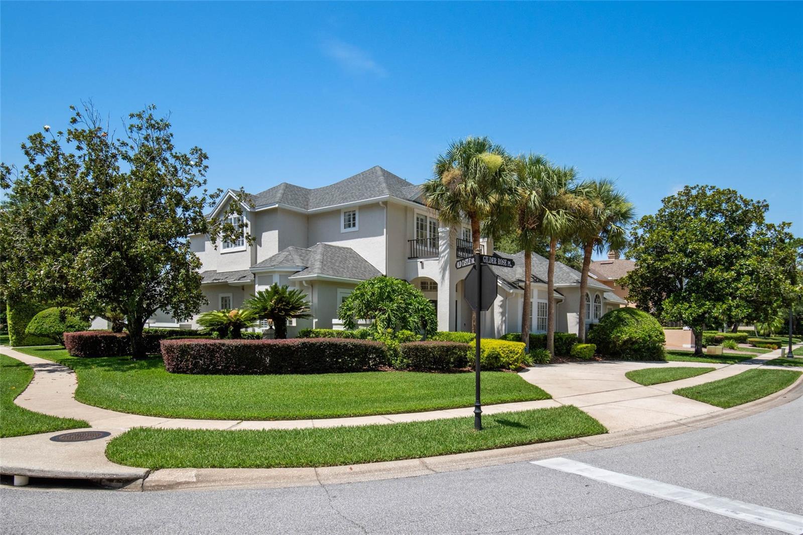 Property Photo: 2880 Old Castle Drive FL 32792