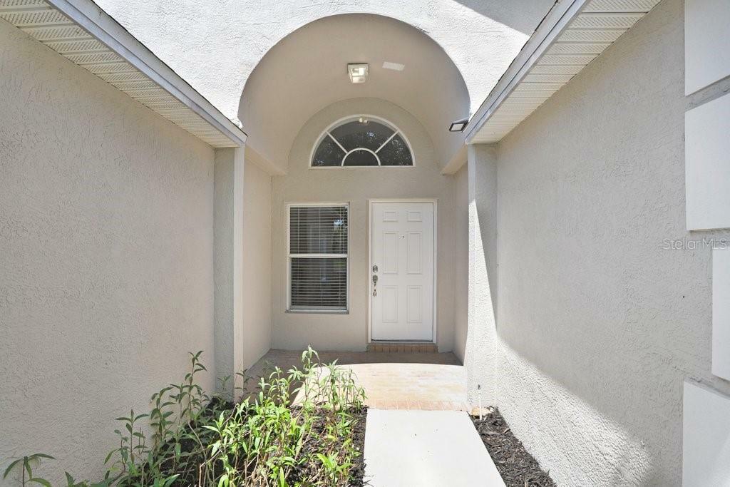 Property Photo: 4921 Wessex Way FL 34638