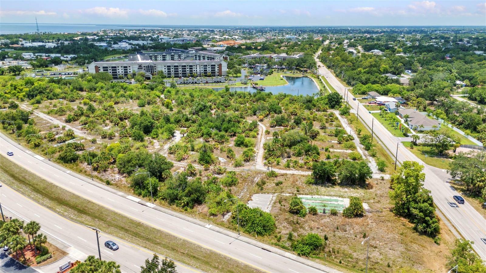 Property Photo: 4135 Kings Hwy FL 33980