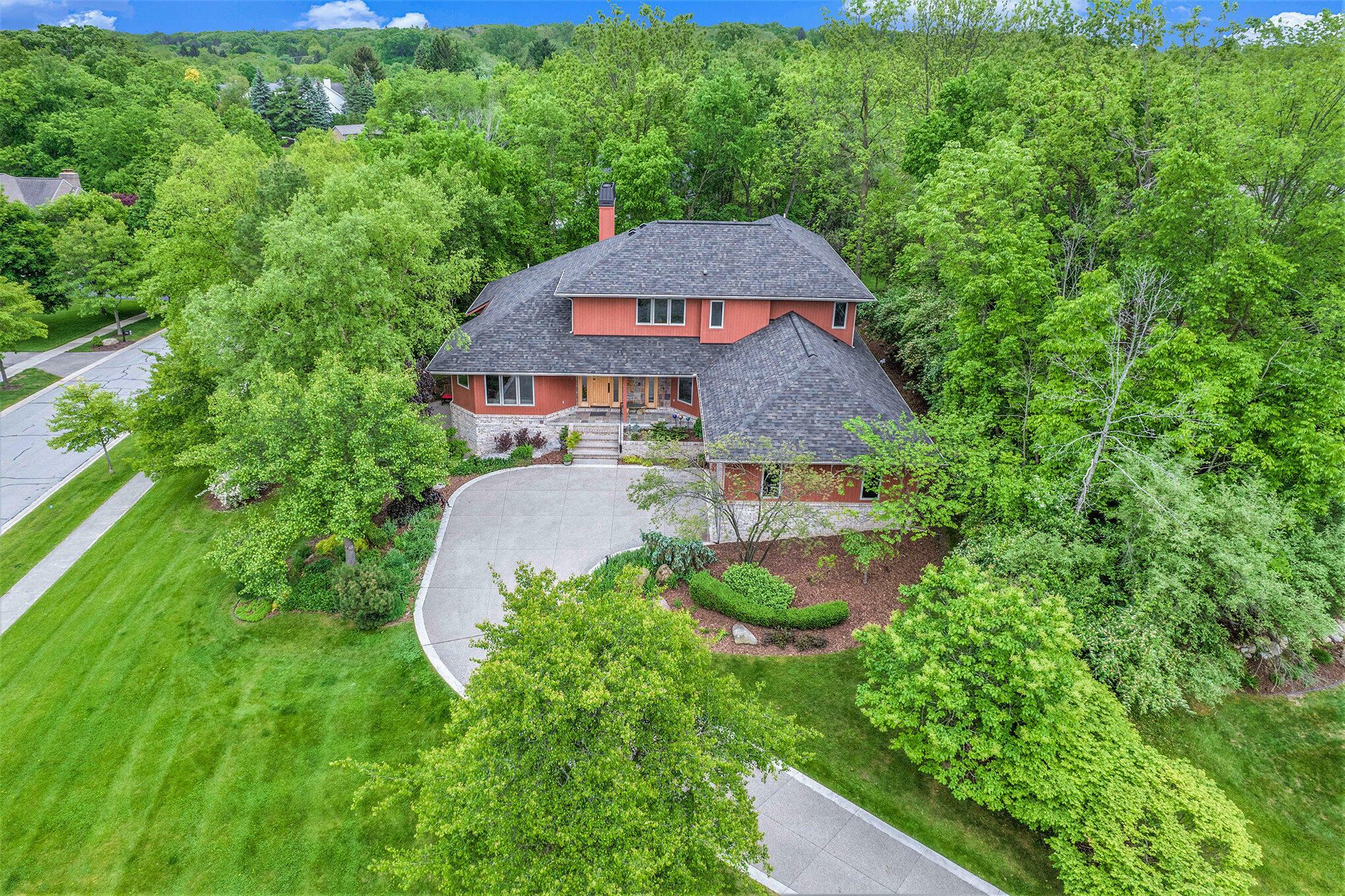 Property Photo: 2315 Tall Oaks Drive MI 48103