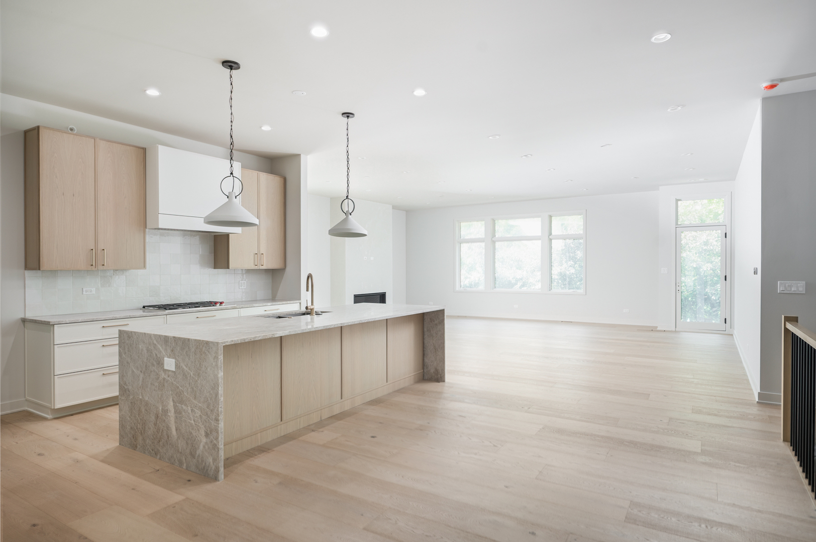 Property Photo: 8 Heritage Drive IL 60035