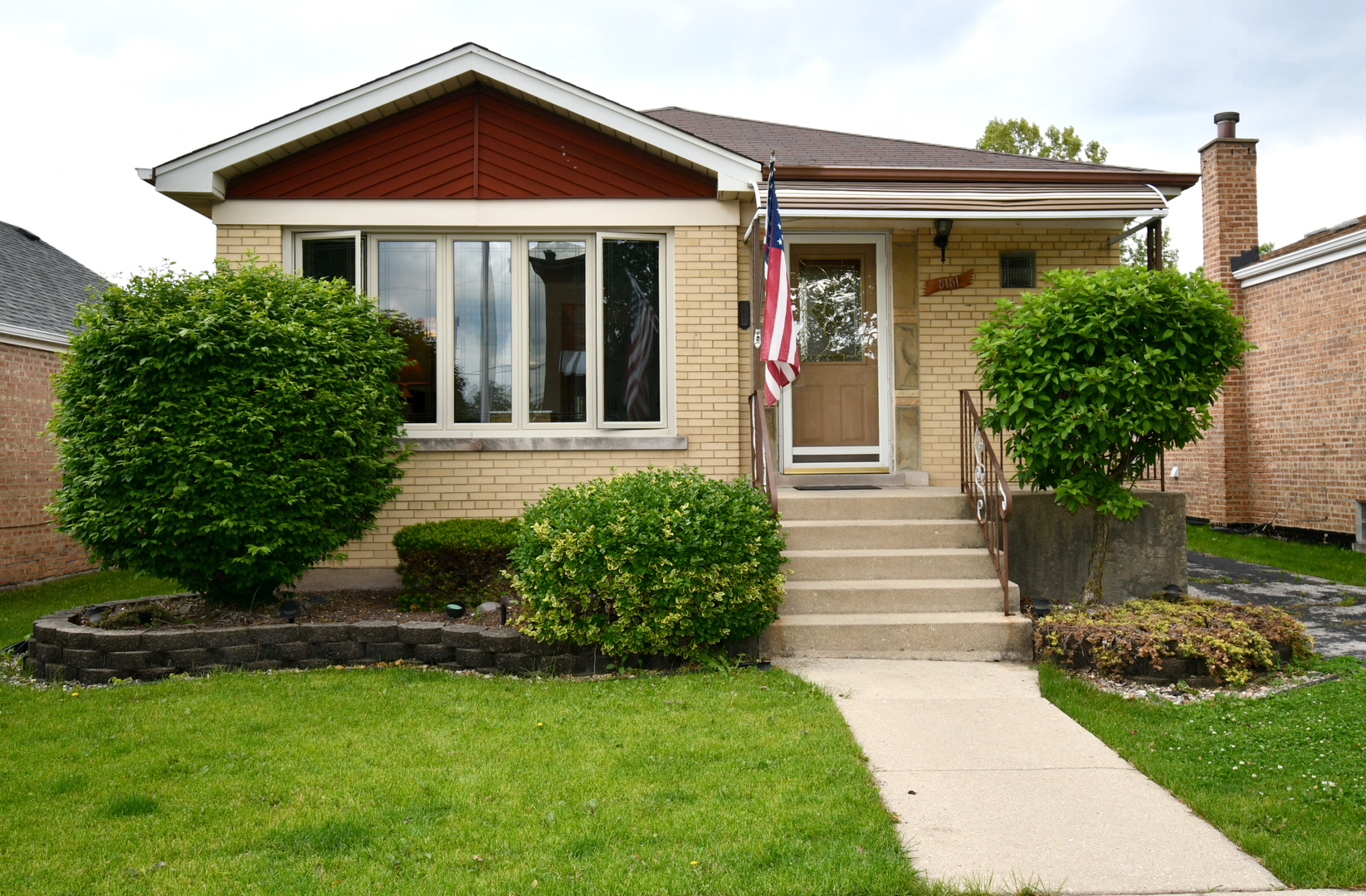 Property Photo:  5151 S Mulligan Avenue  IL 60638 