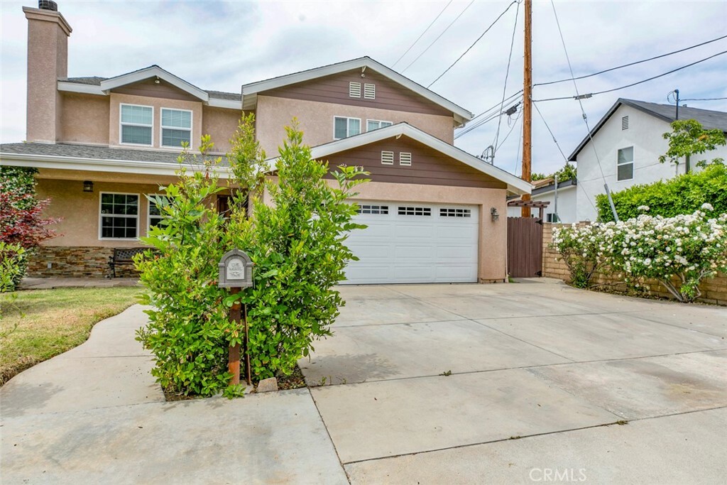 Property Photo:  7129 Forbes Avenue  CA 91406 