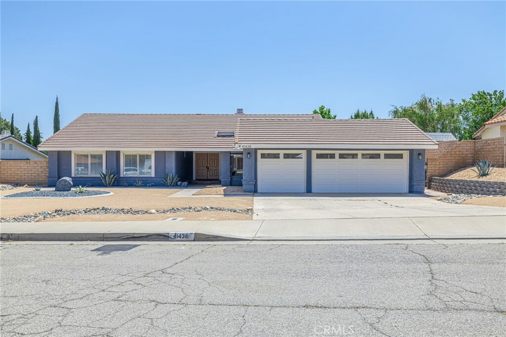 Property Photo:  41438 Almond Avenue  CA 93551 