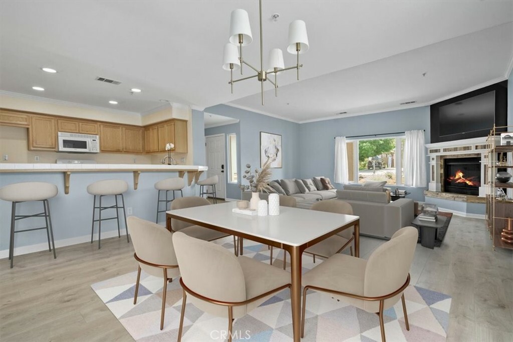 Property Photo:  1350 Laura Court  CA 93465 