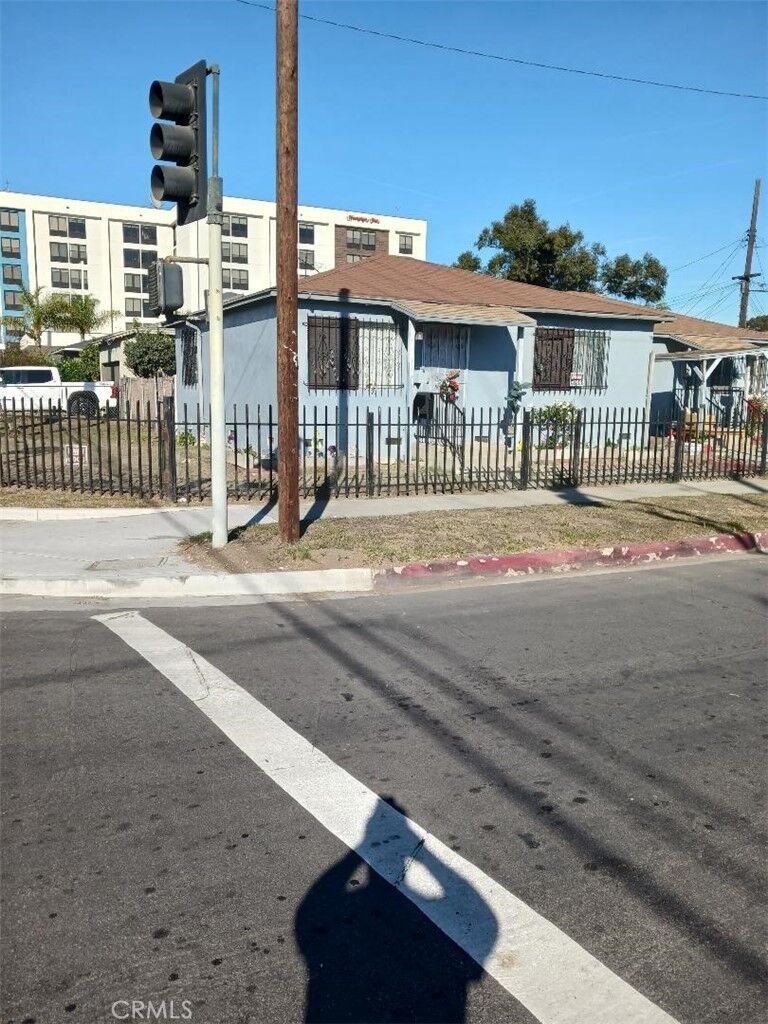 Property Photo: 5155 W 104th Street CA 90304