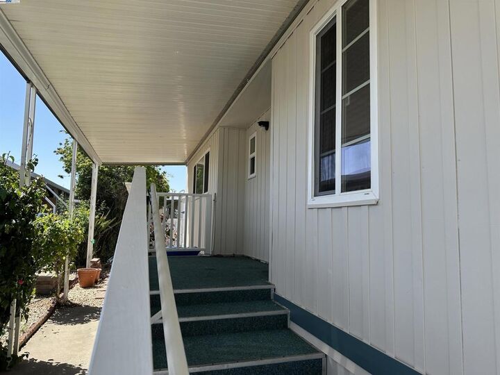 Property Photo:  711 Old Canyon Rd.  CA 94536 