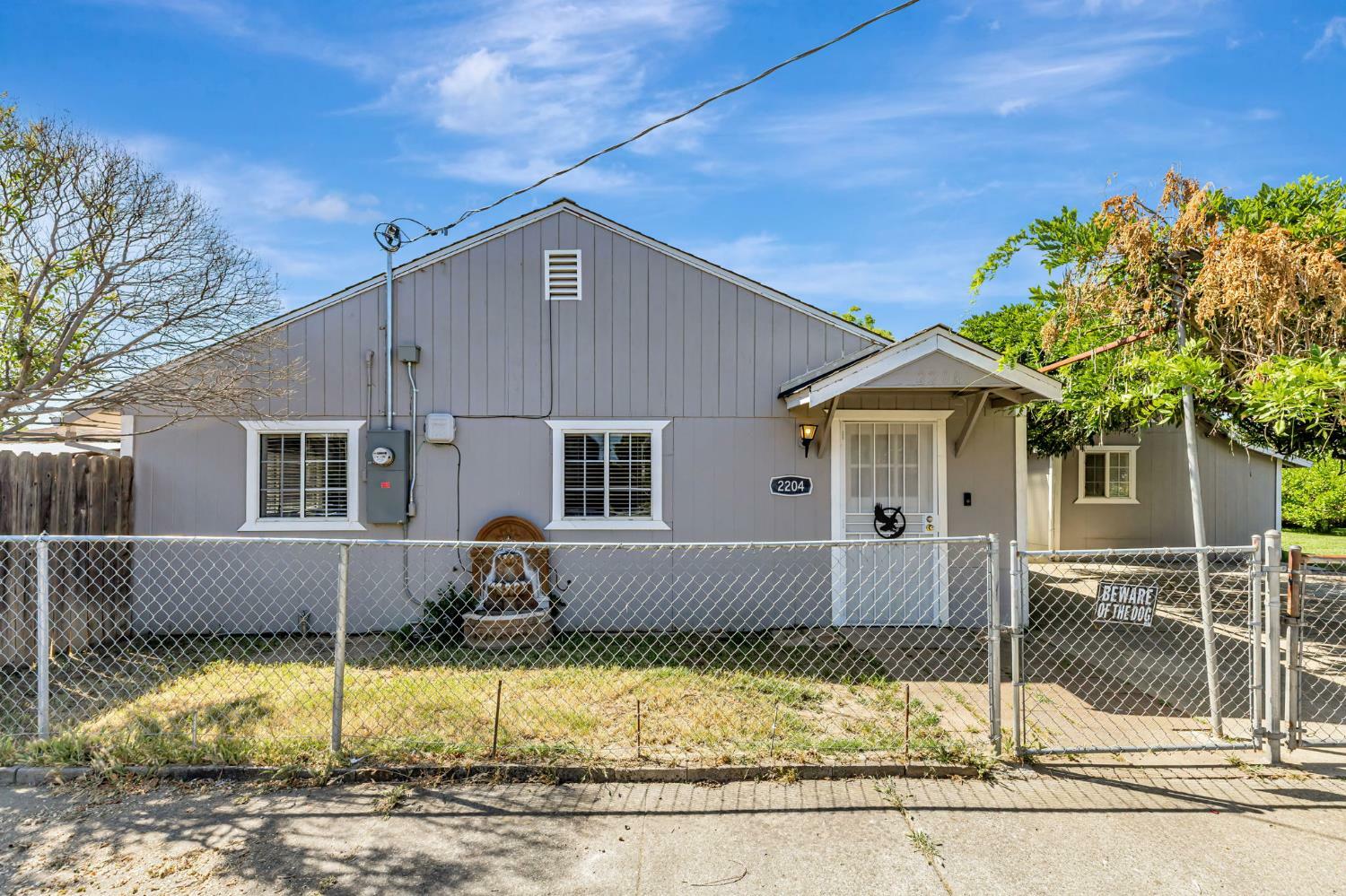 Property Photo: 2204 15th Avenue CA 95822
