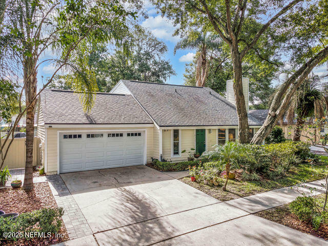 Property Photo: 4753 Marsh Hammock Drive W FL 32224