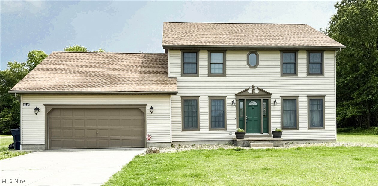 Property Photo: 11737 Gladstone Road SW OH 44451