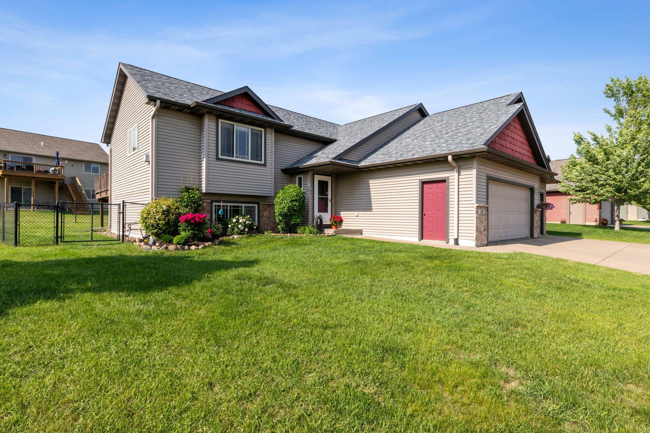Property Photo: 807 Fairchild Drive WI 54022