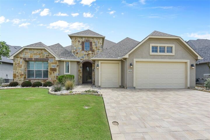 9921 Flint Way  Denton TX 76207 photo