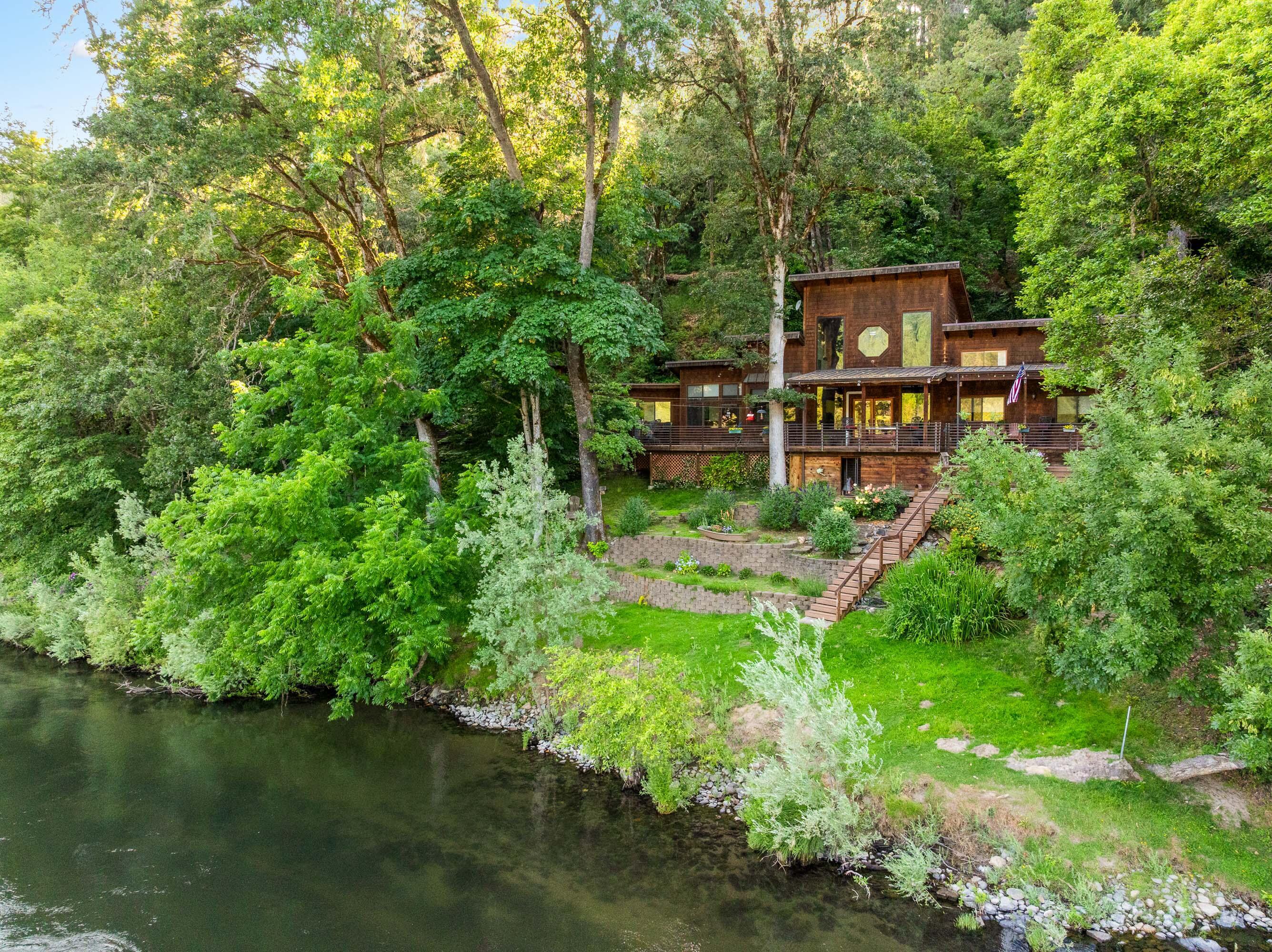 4941 Riverbanks Road  Grants Pass OR 97527 photo