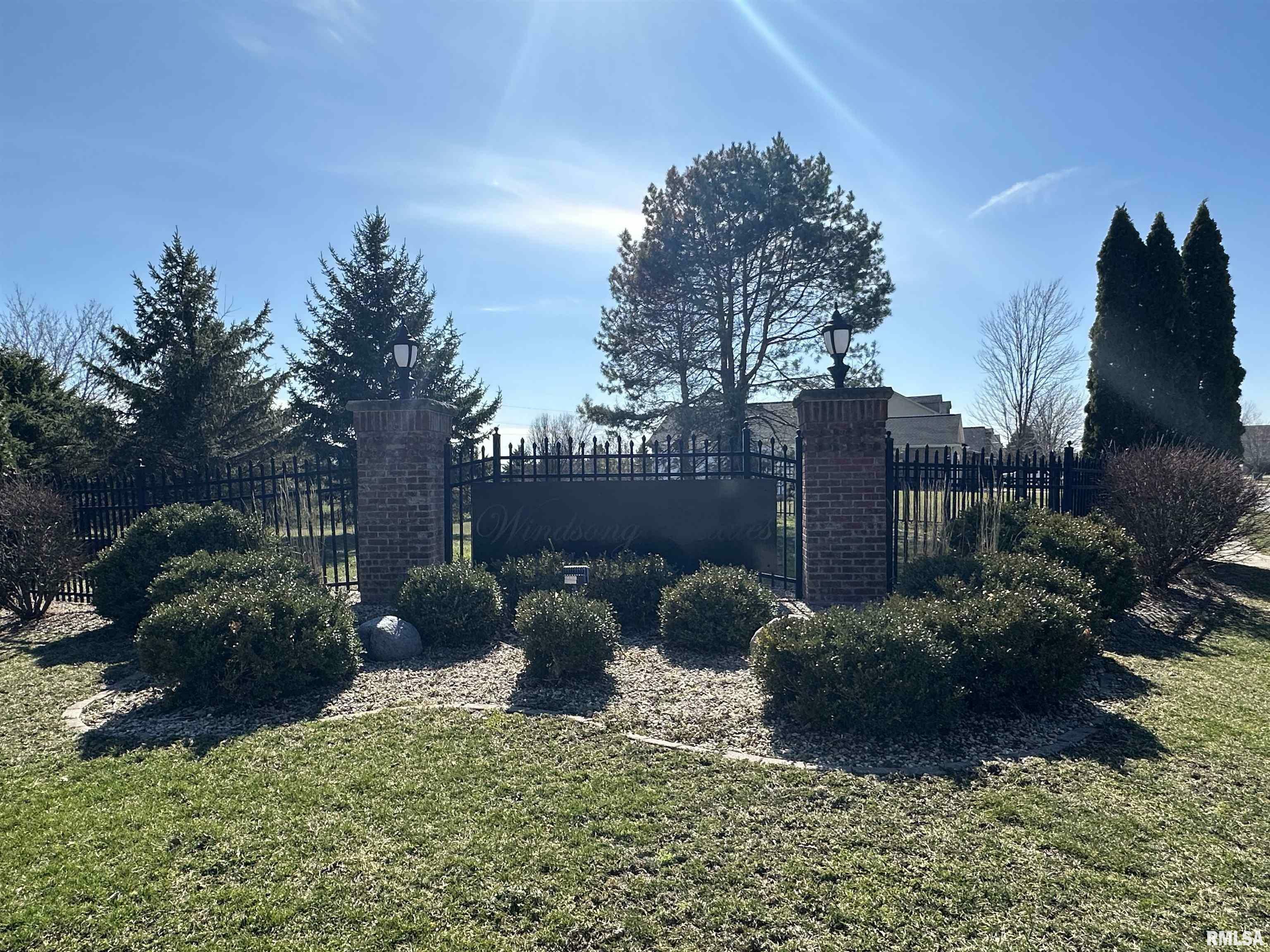Property Photo:  107 Sable Lane  IL 61571 