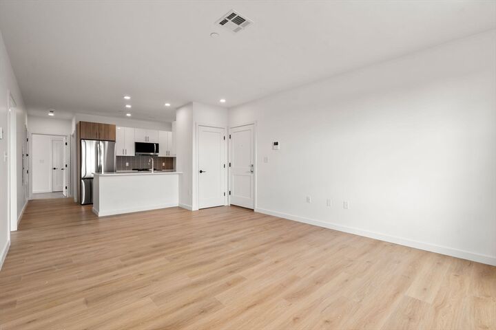 Property Photo: 40 Centre St 401 MA 02446
