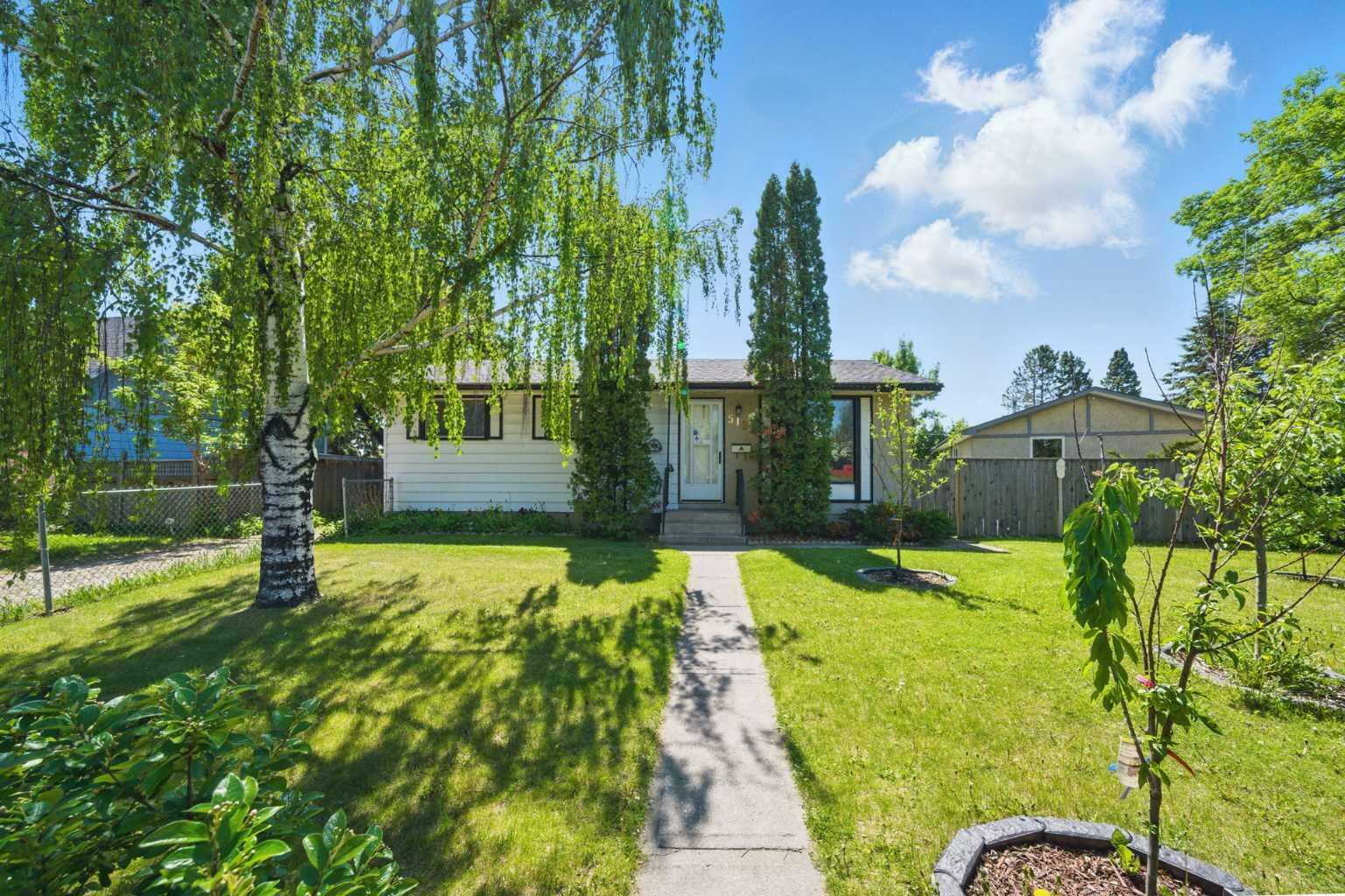 Property Photo:  5107 Forego Avenue SE  AB T2A 2C7 