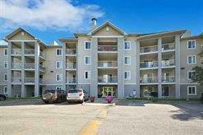 Property Photo: 1620 70 Street SE 3320 AB T2A 7Z2