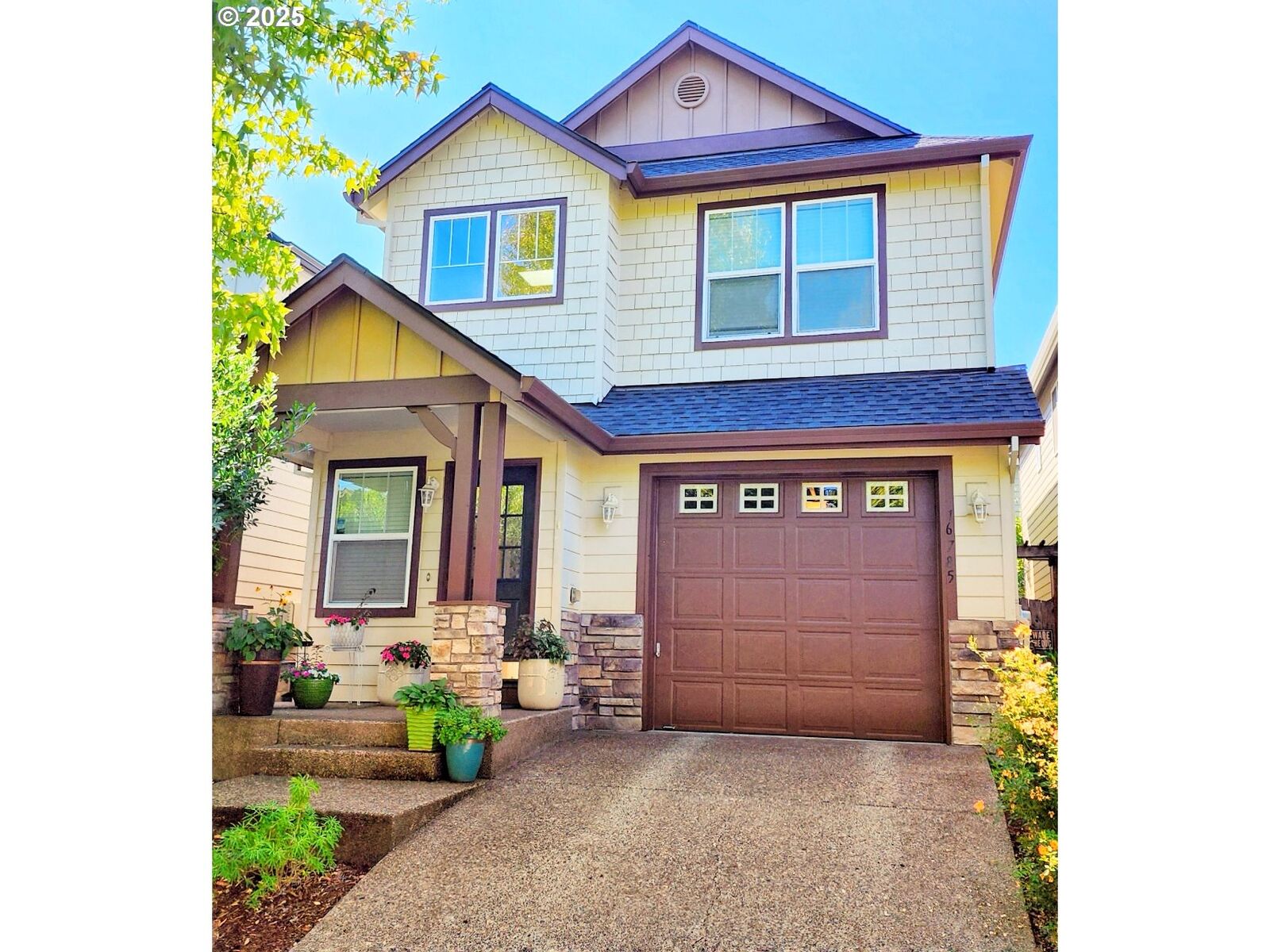 Property Photo:  16785 SW 133rd Ter  OR 97224 