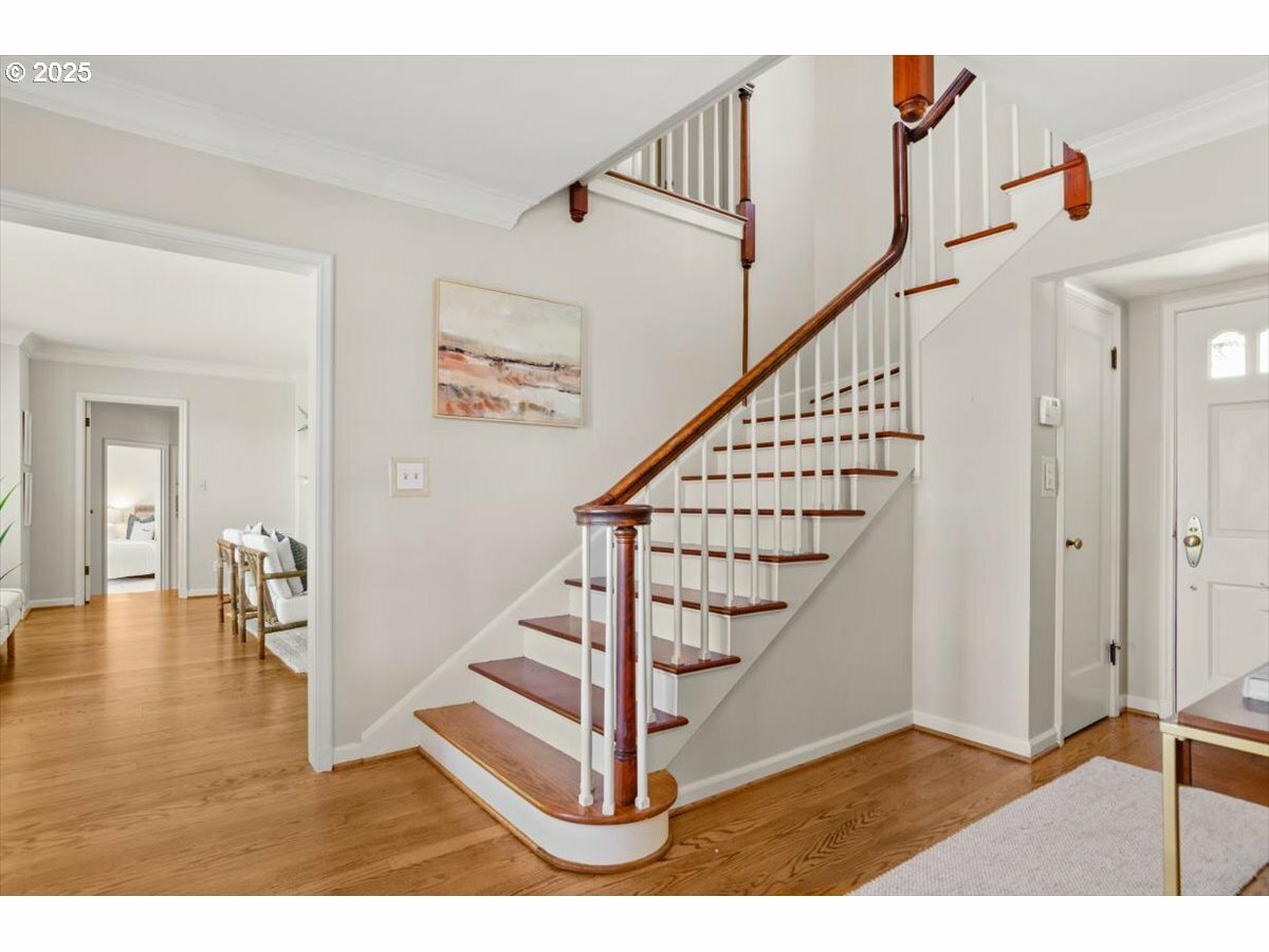 Property Photo: 4326 SW Arthur Way OR 97221