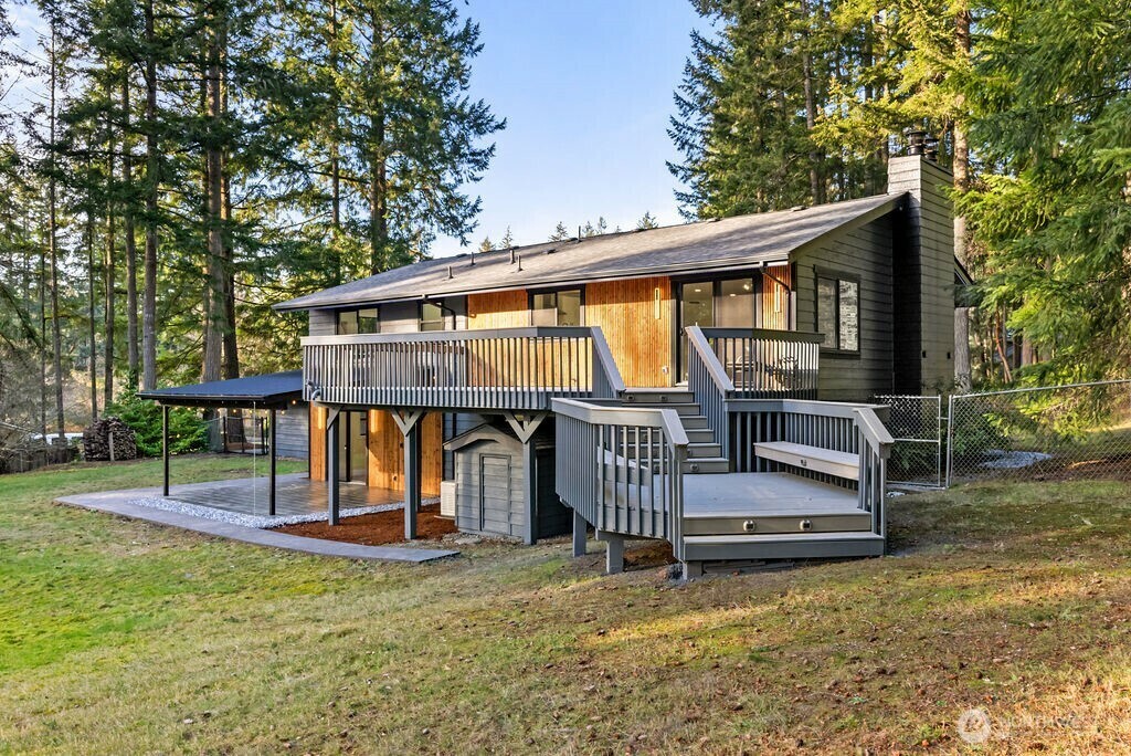 Property Photo: 8020 101st Street WA 98332