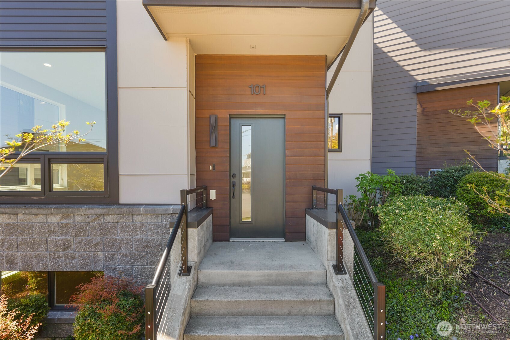 Property Photo:  18115  65th Avenue NE 101  WA 98028 