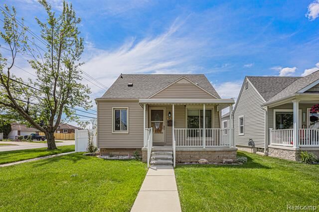 3930 22nd Street  Wyandotte MI 48192 photo