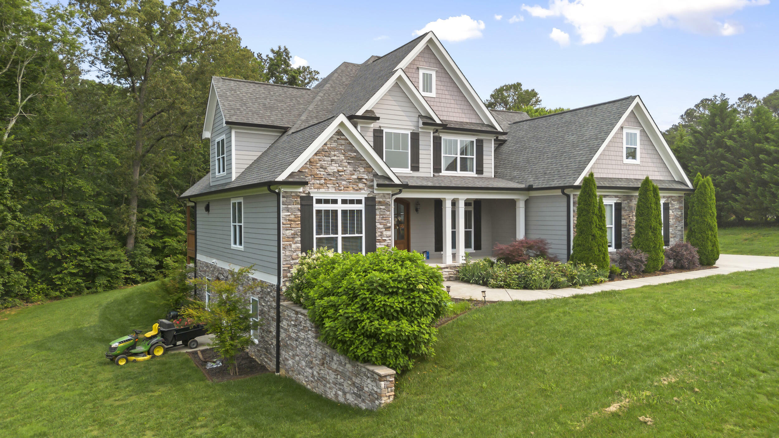 Property Photo: 528 Keystone Drive NE TN 37312