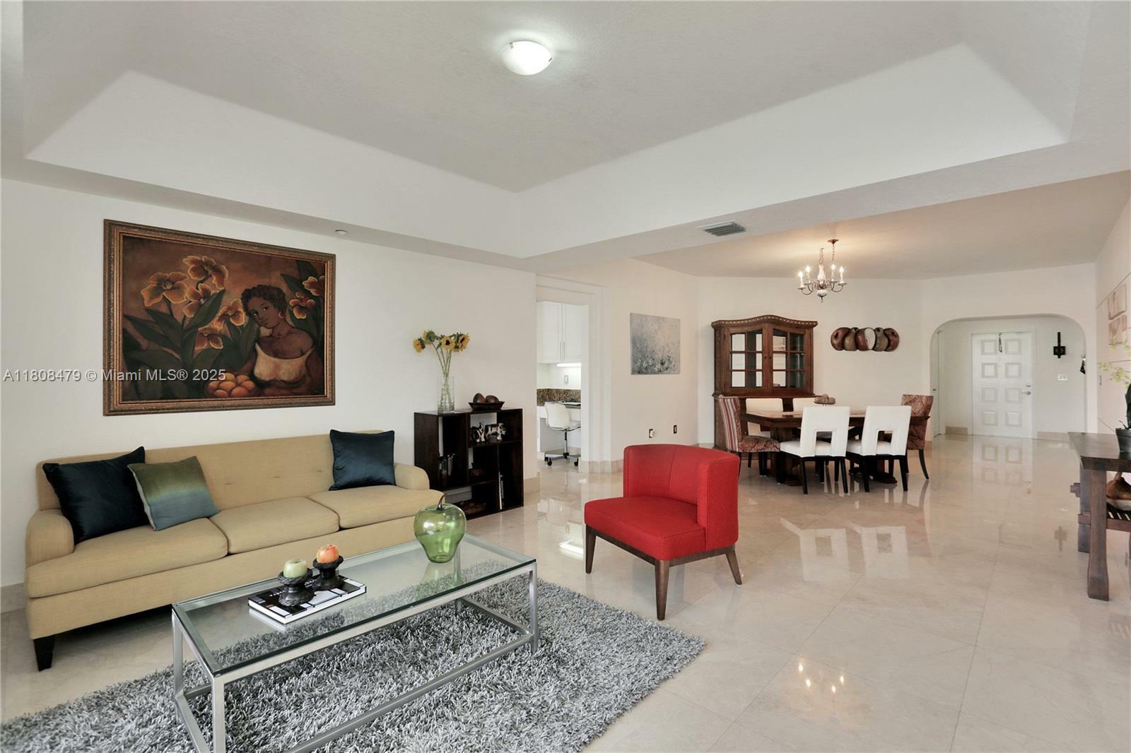 Property Photo: 10700 NW 66th St 307 FL 33178
