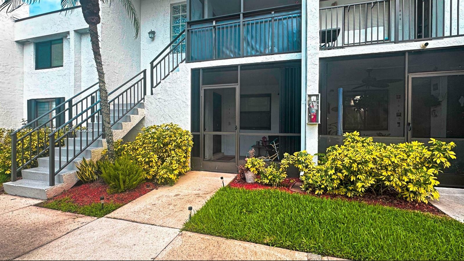 296 Racquet Club Rd 104  Weston FL 33326 photo