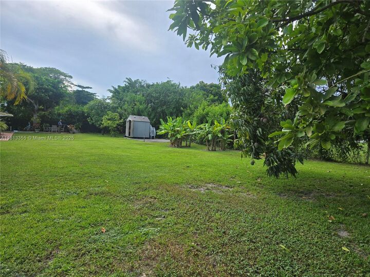 Property Photo:  12401 SW 47th St  FL 33175