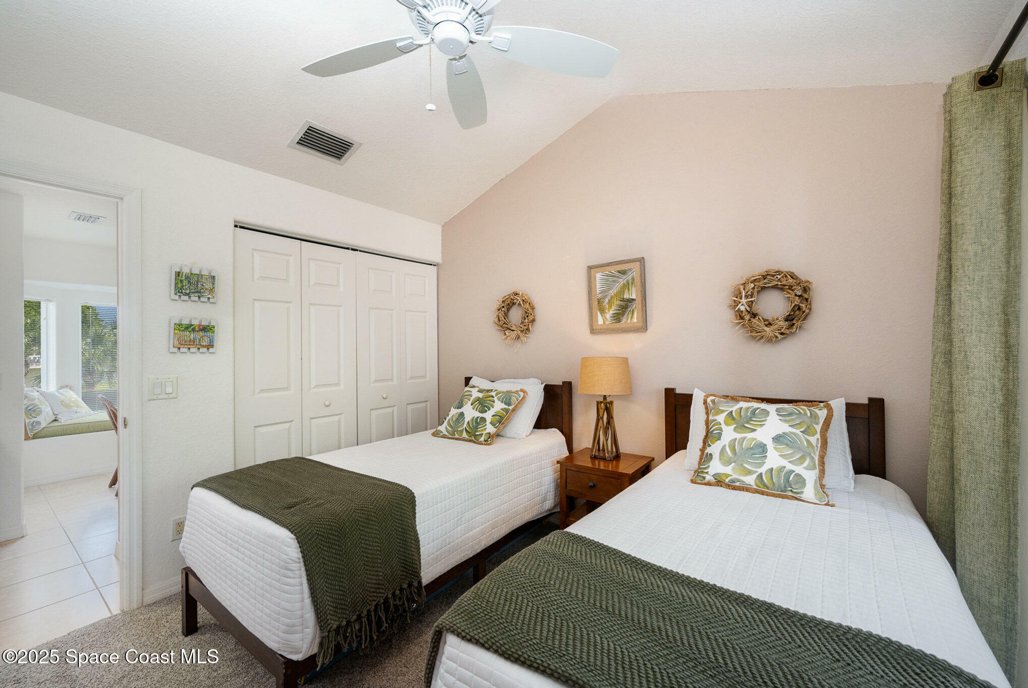Property Photo: 511 Ocean Park Lane FL 32920