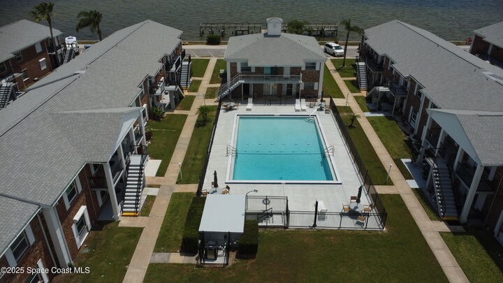 Property Photo: 190 E Olmstead Drive FL 32780