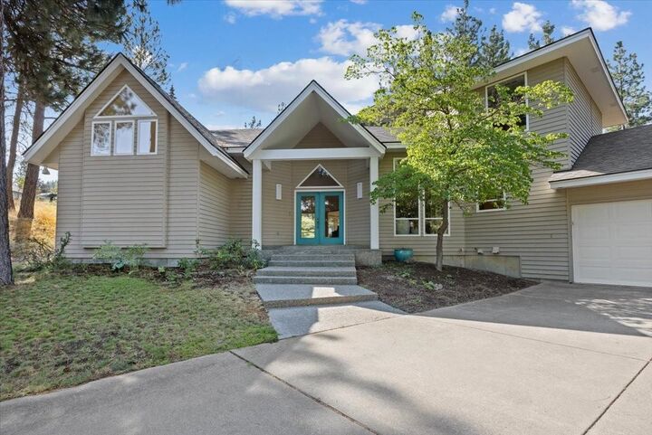 Property Photo: 14410 E 45th Ct WA 99037