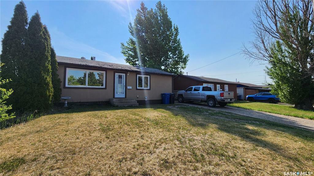 Property Photo: 1432 112th Street SK S9A 3B2