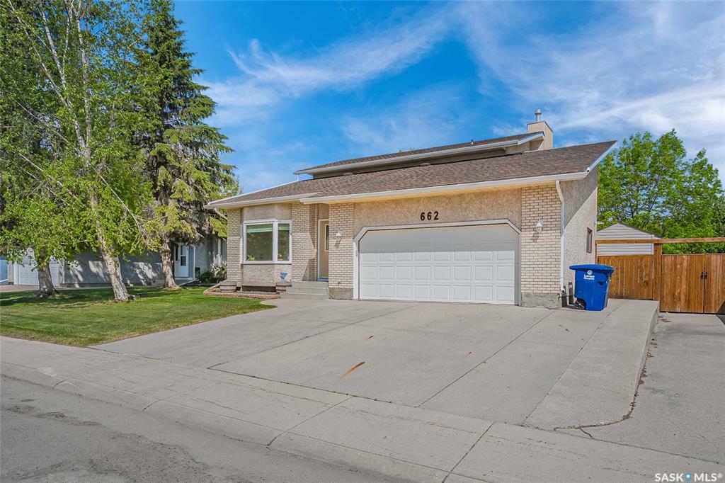 Photo de la propriété:  662 Whiteswan Drive  SK S7K 8A3 