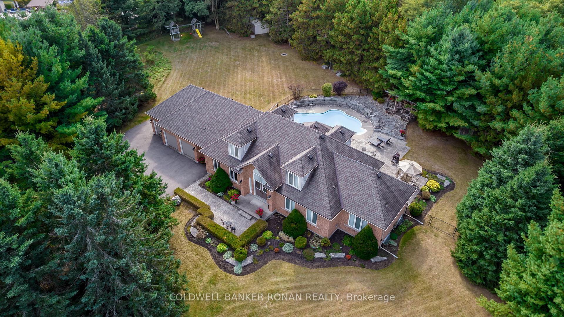 Property Photo:  16 Indiana Drive  ON L7E 0C6 