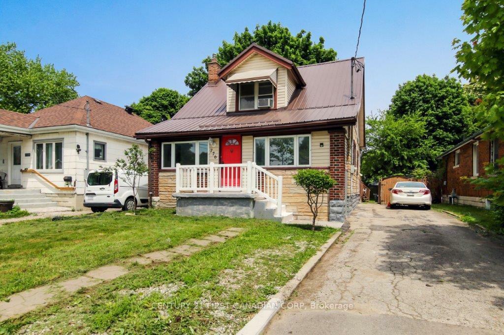 Property Photo: 776 Quebec Street ON N5Y 1X4
