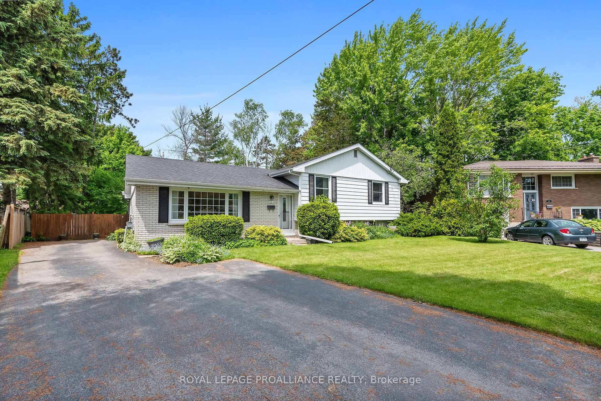 Photo de la propriété:  36 Applewood Drive  ON K8P 4E2 