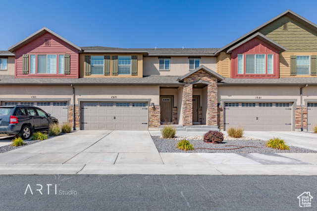 Property Photo: 1317 N Silver Crest Dr E UT 84045