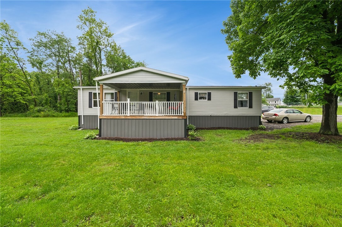Property Photo: 758 Crucible PA 15357