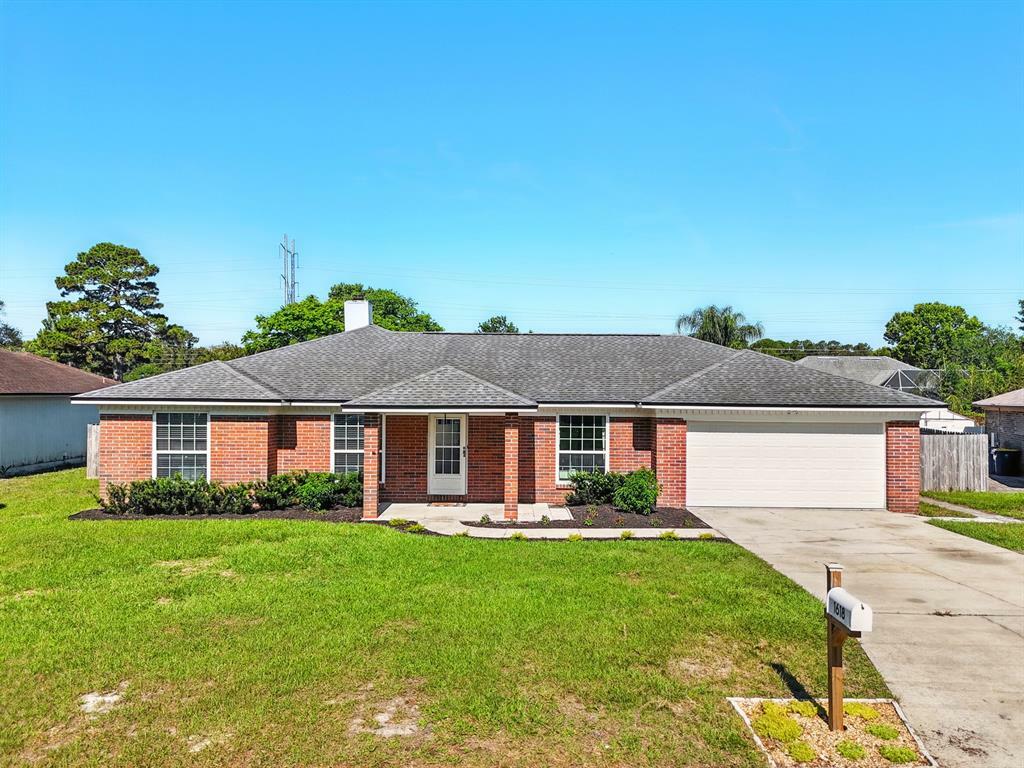 Property Photo: 1618 Beverly Bay Court FL 32225