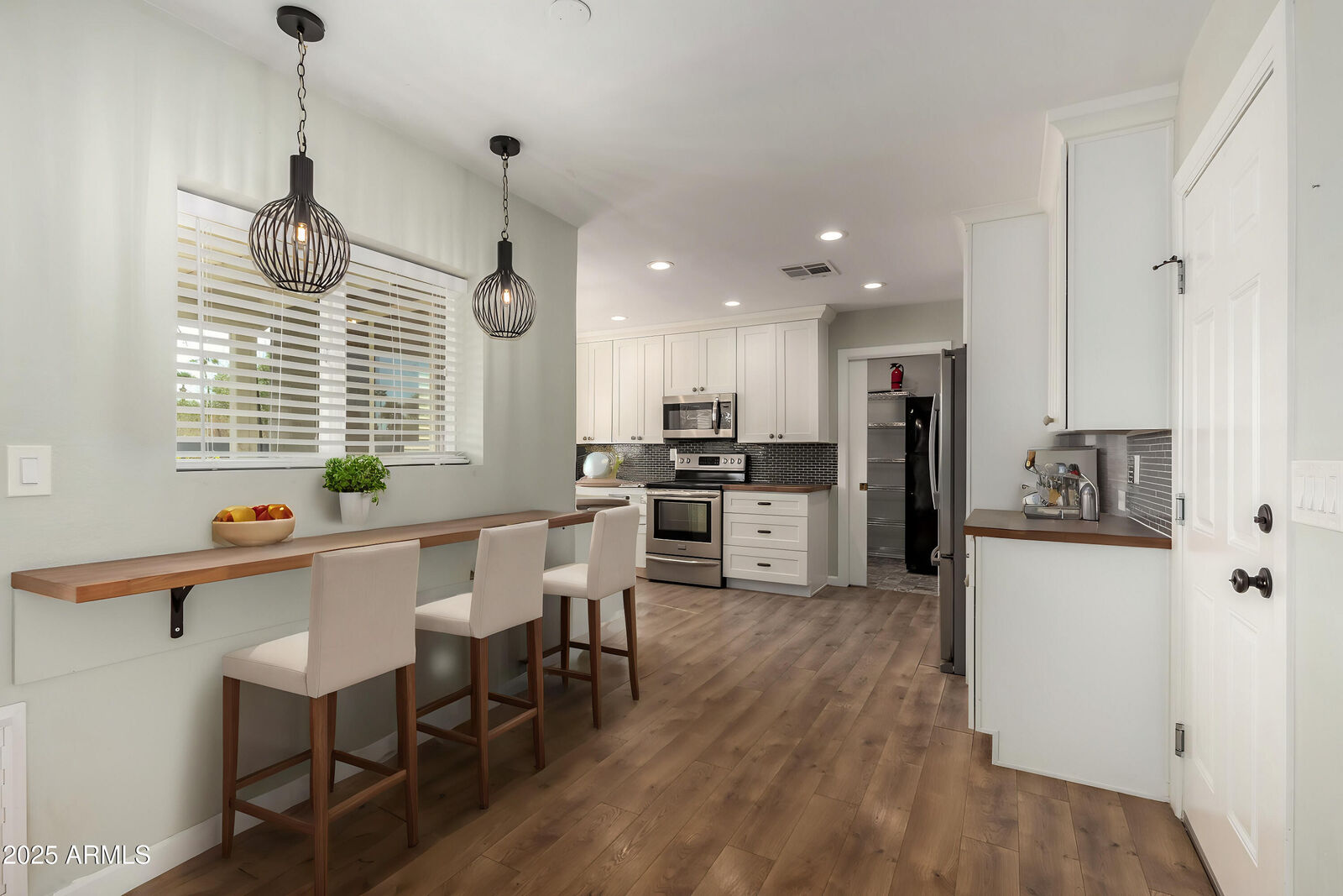 Property Photo:  4939 E Paradise Drive  AZ 85254 
