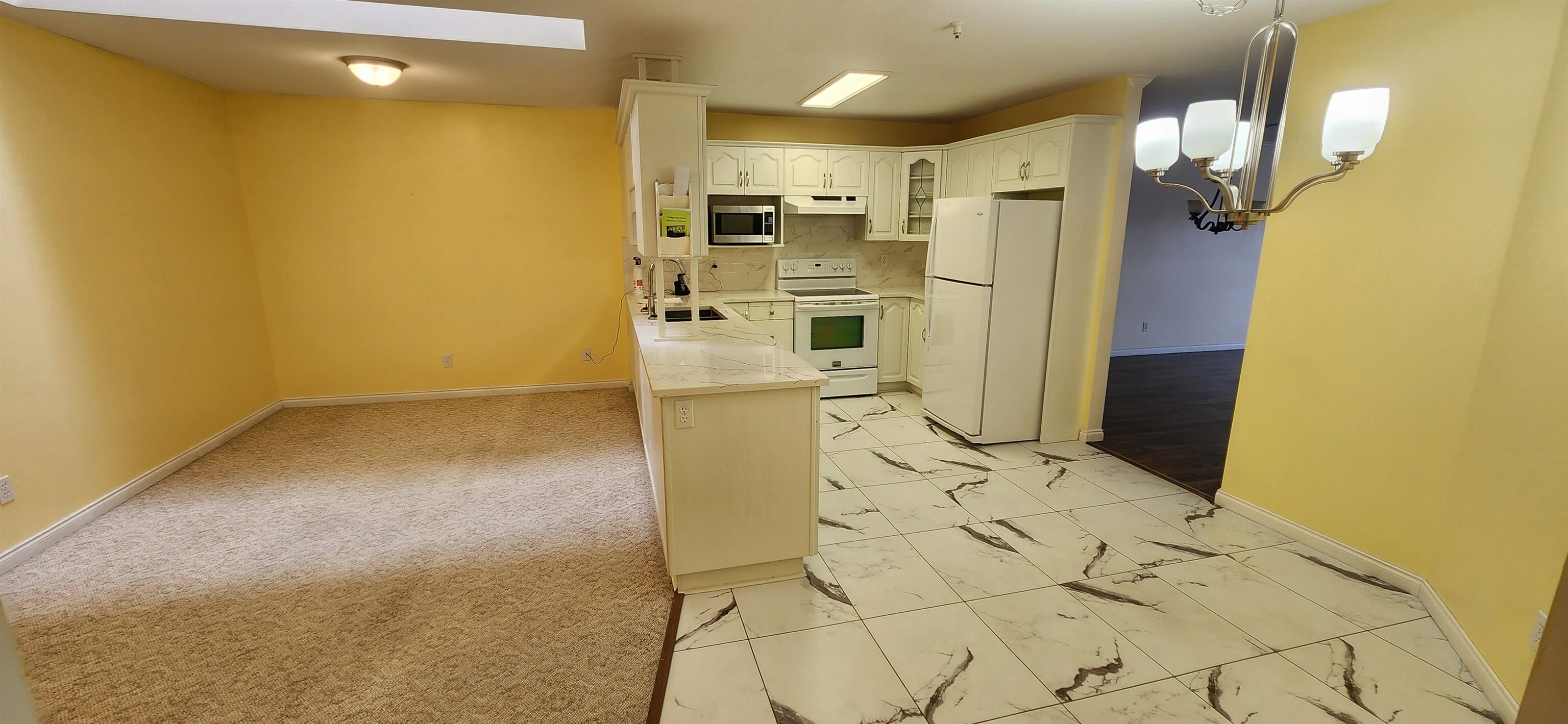 Property Photo: 2626 Countess Street 411 BC V2T 2V7