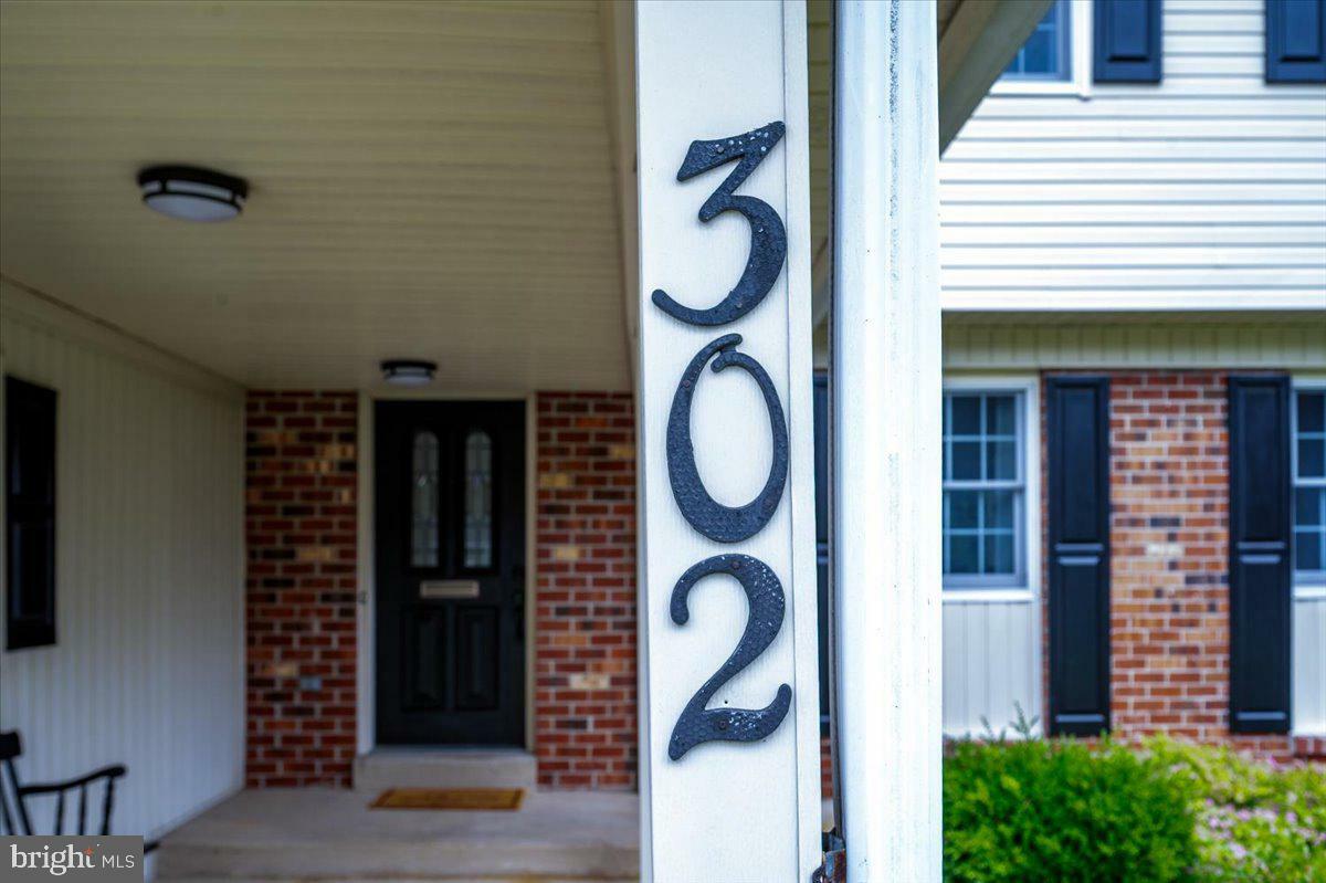 Property Photo:  302 Stamford Drive  DE 19711 