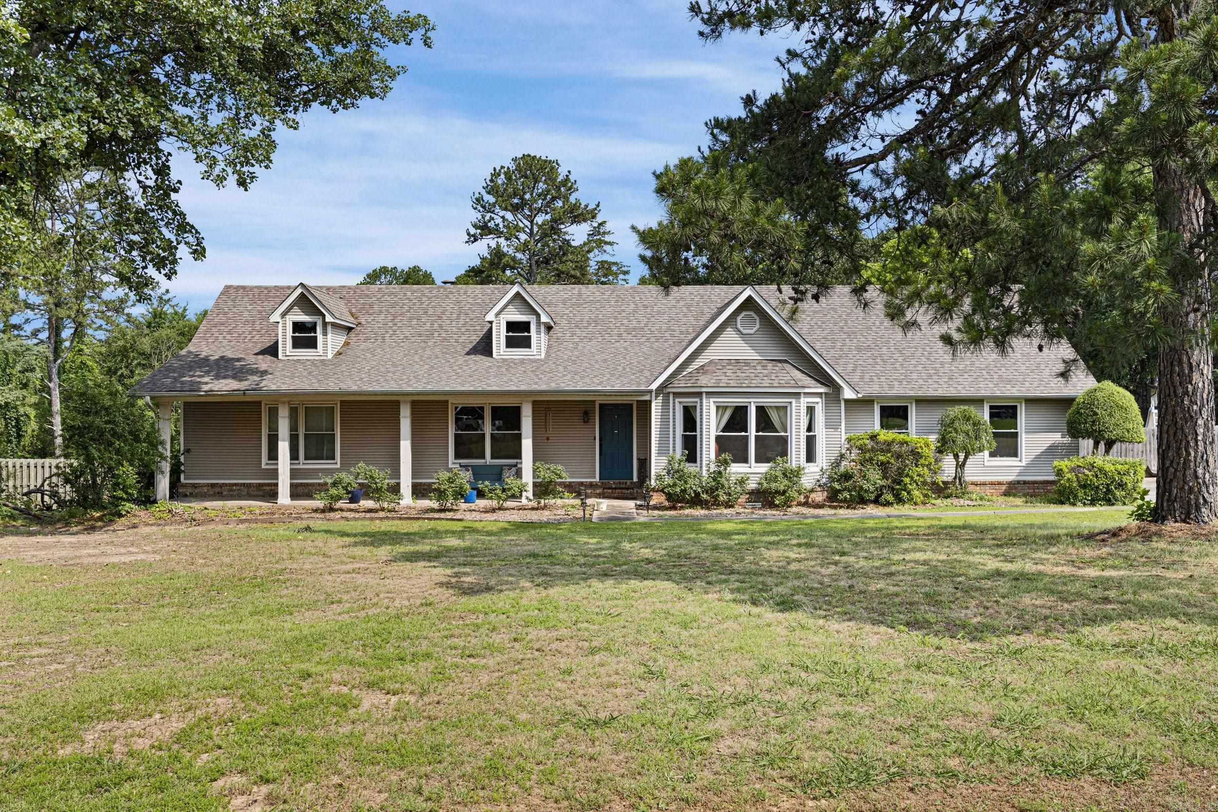 Property Photo: 2920 Highland Dr AR 72802