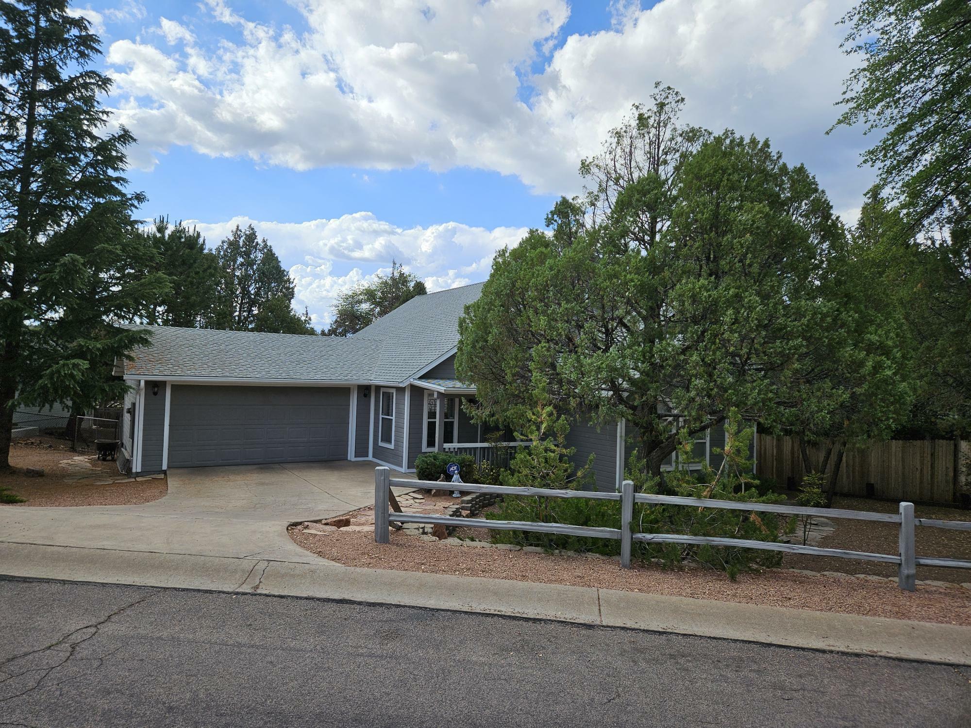 Property Photo: 314 N Stagecoach Pass AZ 85541