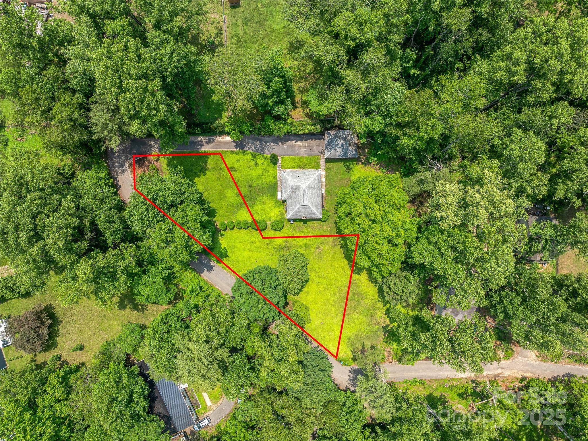 90 W Skyland Circle 3  Asheville NC 28804 photo