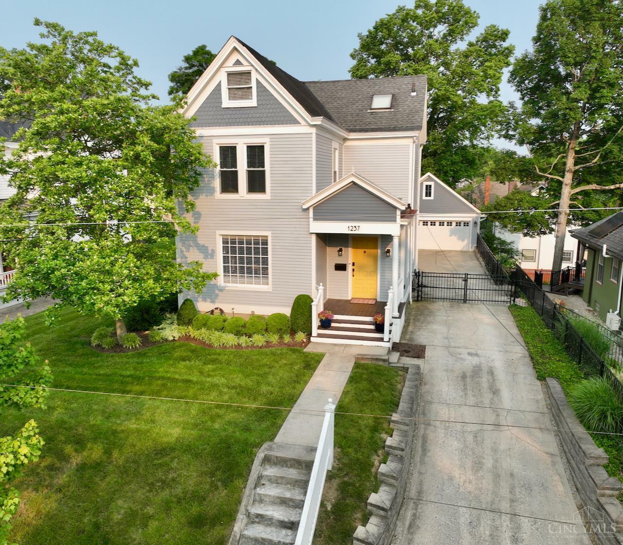 Property Photo: 1237 Halpin Avenue OH 45208